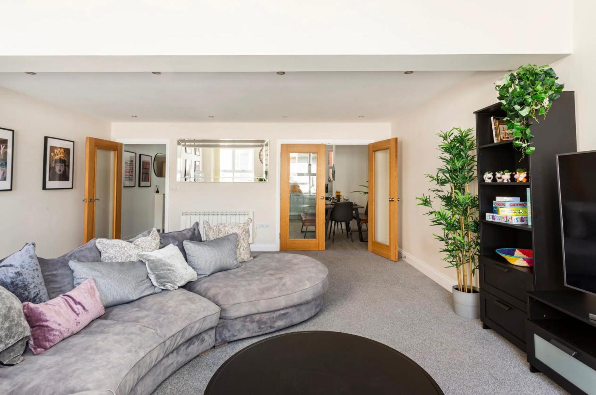 Beautiful 2 Bed Apartment Just Steps To The Beach Weymouth Exterior photo